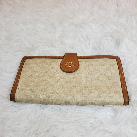 Gucci Authentic Vintage Wallet